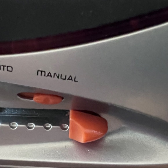 Optima 20 Electric Stapler 20-Sheet Capacity, Silver Model #48208 WORKS GOOD.... - Picture 4 of 8